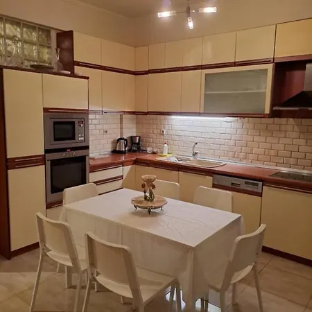 Rania's House *